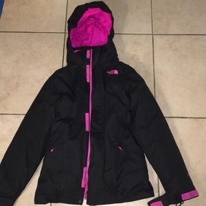 Double lined Kids north face high vent jacket.